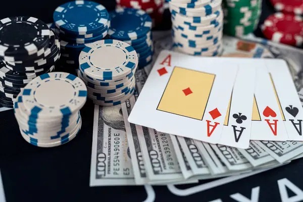 Live dealer blackjack table with multi-camera stream